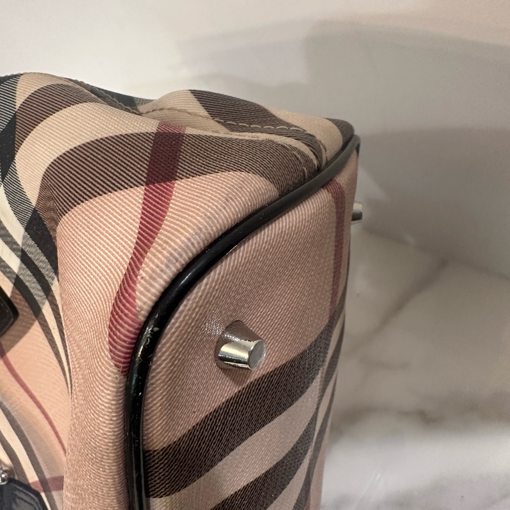 Burberry Nova Check Tote - Picture 6 of 8